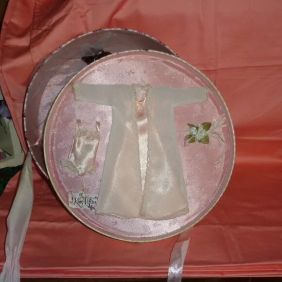 TONNER TINY KITTY FOREVER YOURS BRIDE HAT BOX W/LINGERIE-NEW IN HAT BOX-